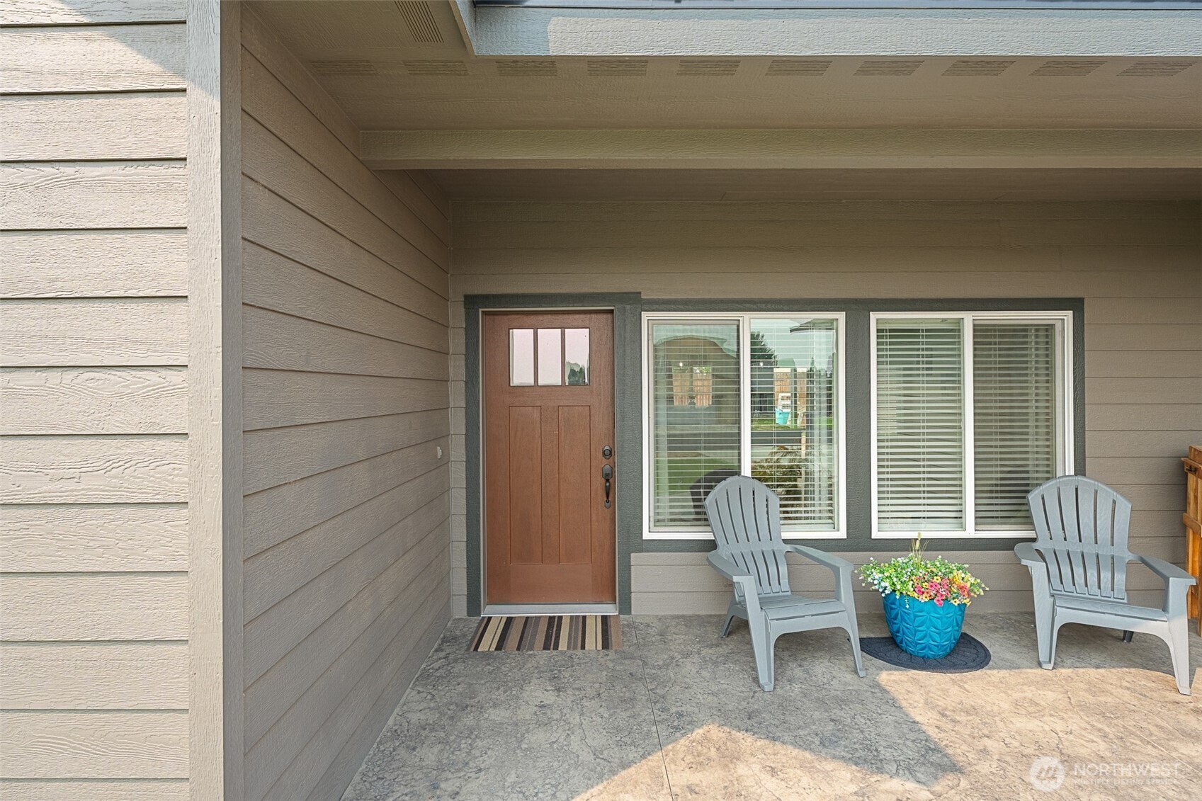 158 Saratoga Ln Property Photo 4