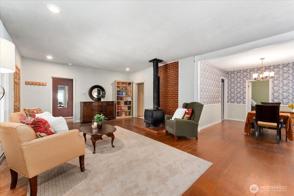 116 E Farnham Avenue Property Photo 19