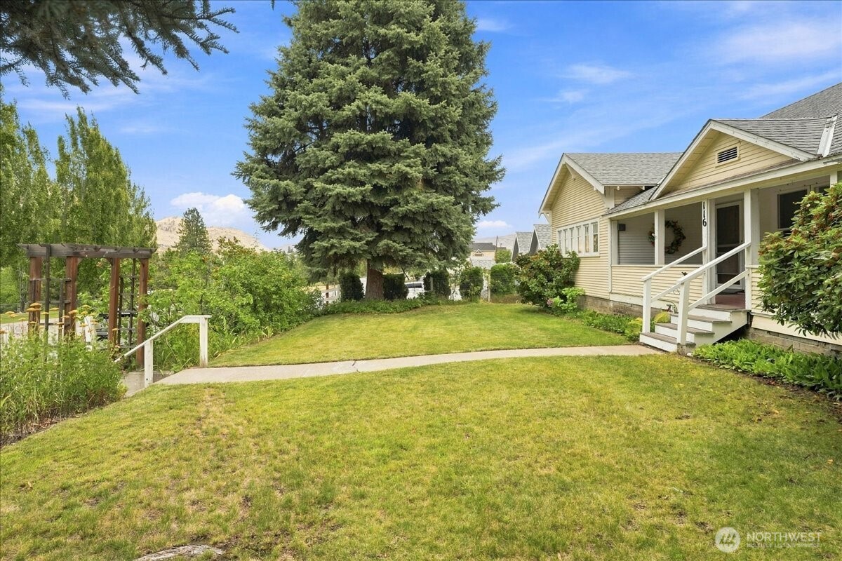 116 E Farnham Avenue Property Photo 34