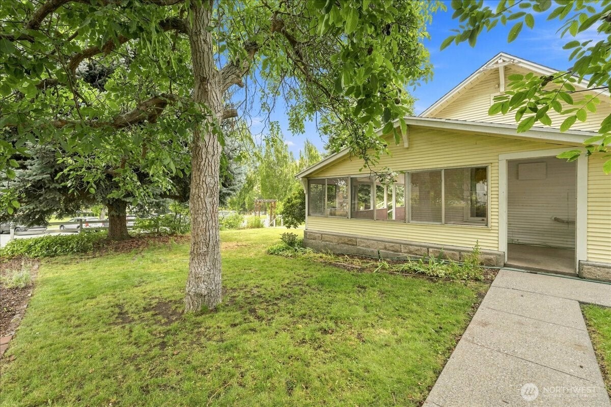 116 E Farnham Avenue Property Photo 35