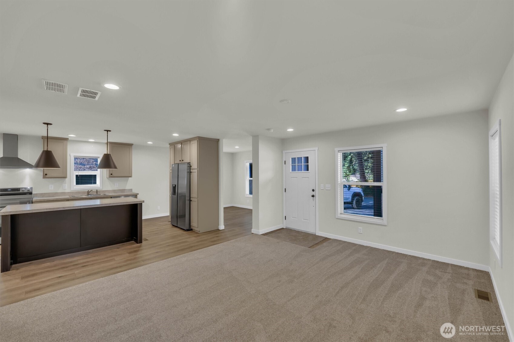 11321 205th Avenue Property Photo 5