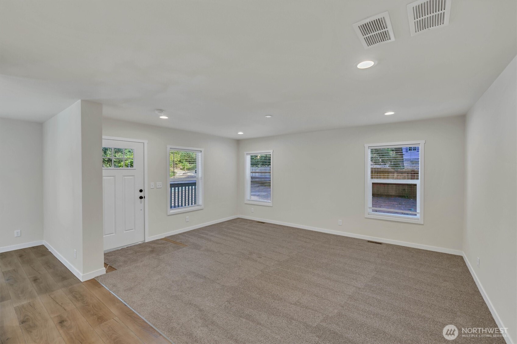 11321 205th Avenue Property Photo 6