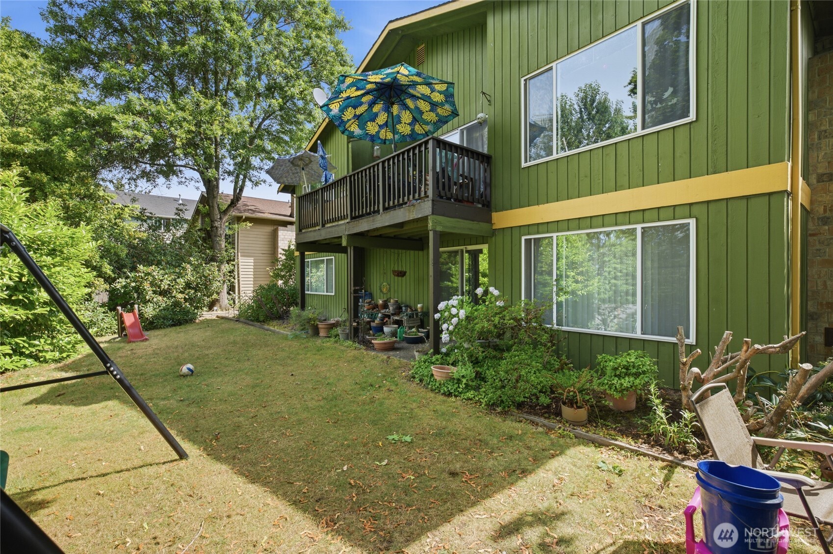 14001 35th Avenue Property Photo 2