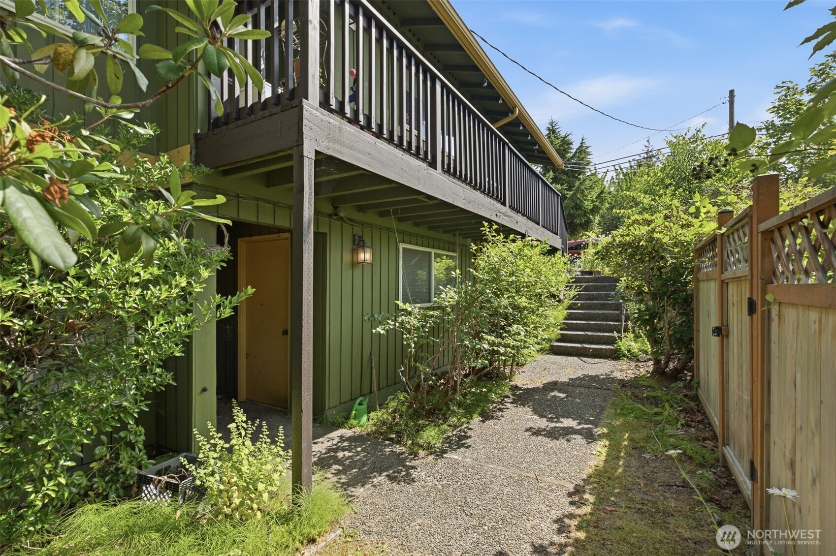 14001 35th Avenue Property Photo 4