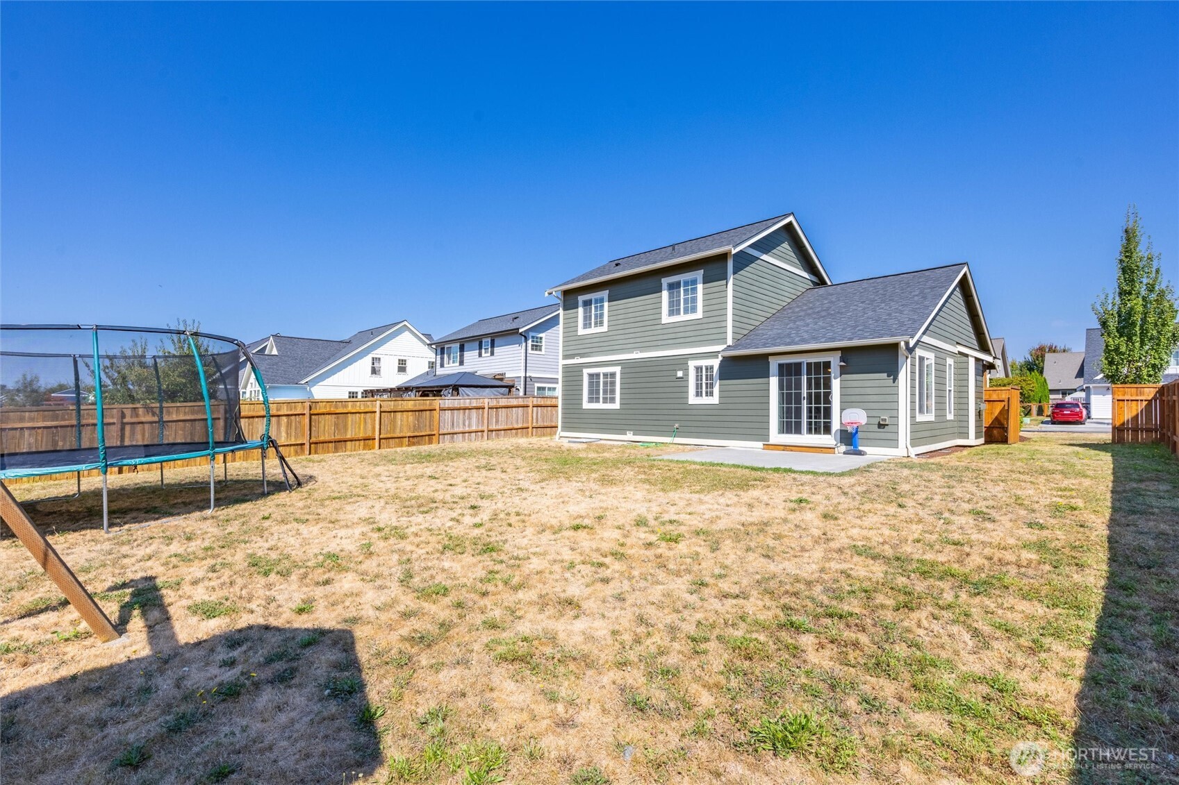 2044 Brome Street Property Photo 33