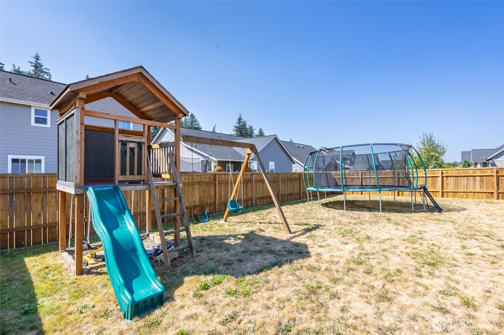 2044 Brome Street Property Photo 35