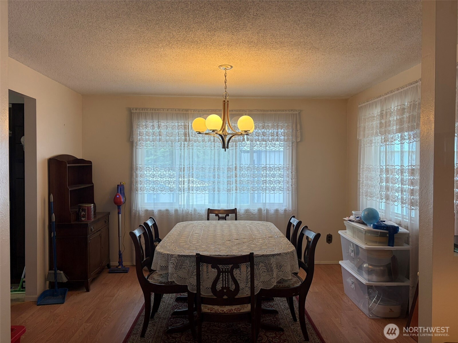 499 W 9th Street Property Photo 4