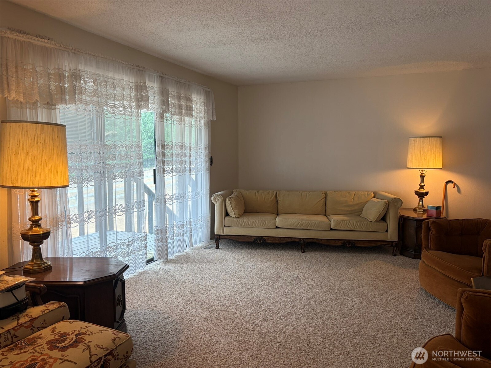 499 W 9th Street Property Photo 7