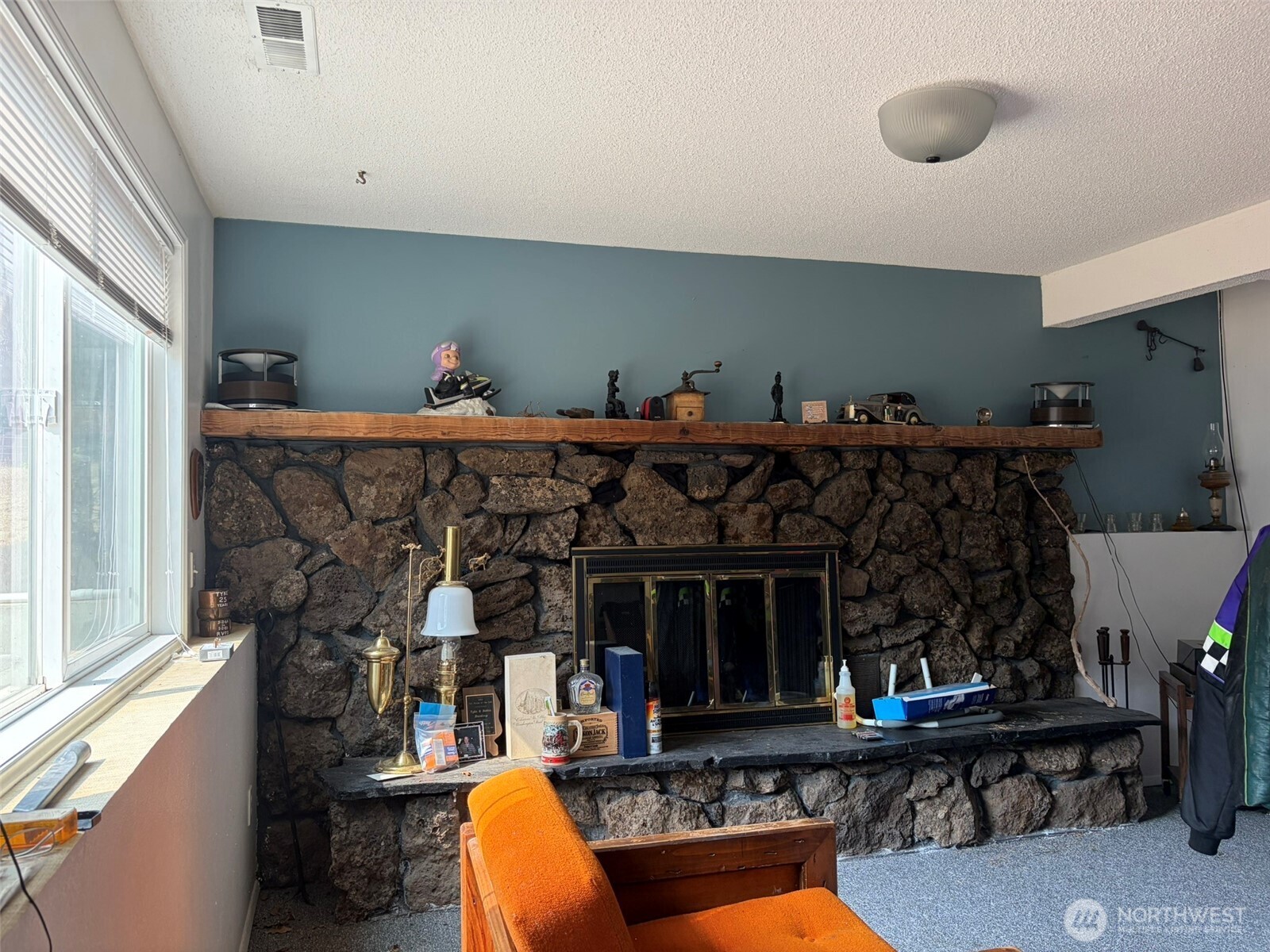 499 W 9th Street Property Photo 15