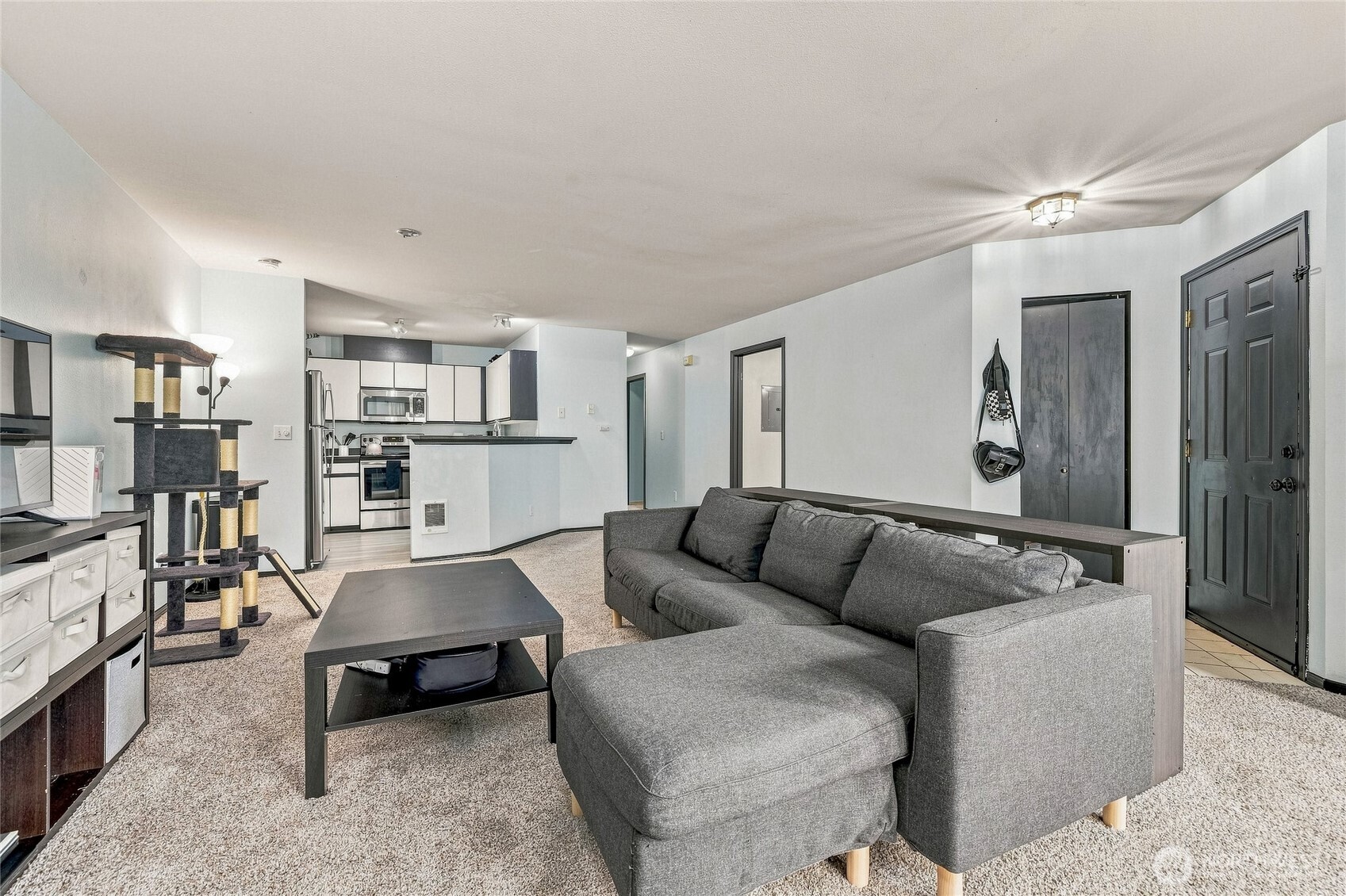 9210 Market Place G102 Property Photo 4