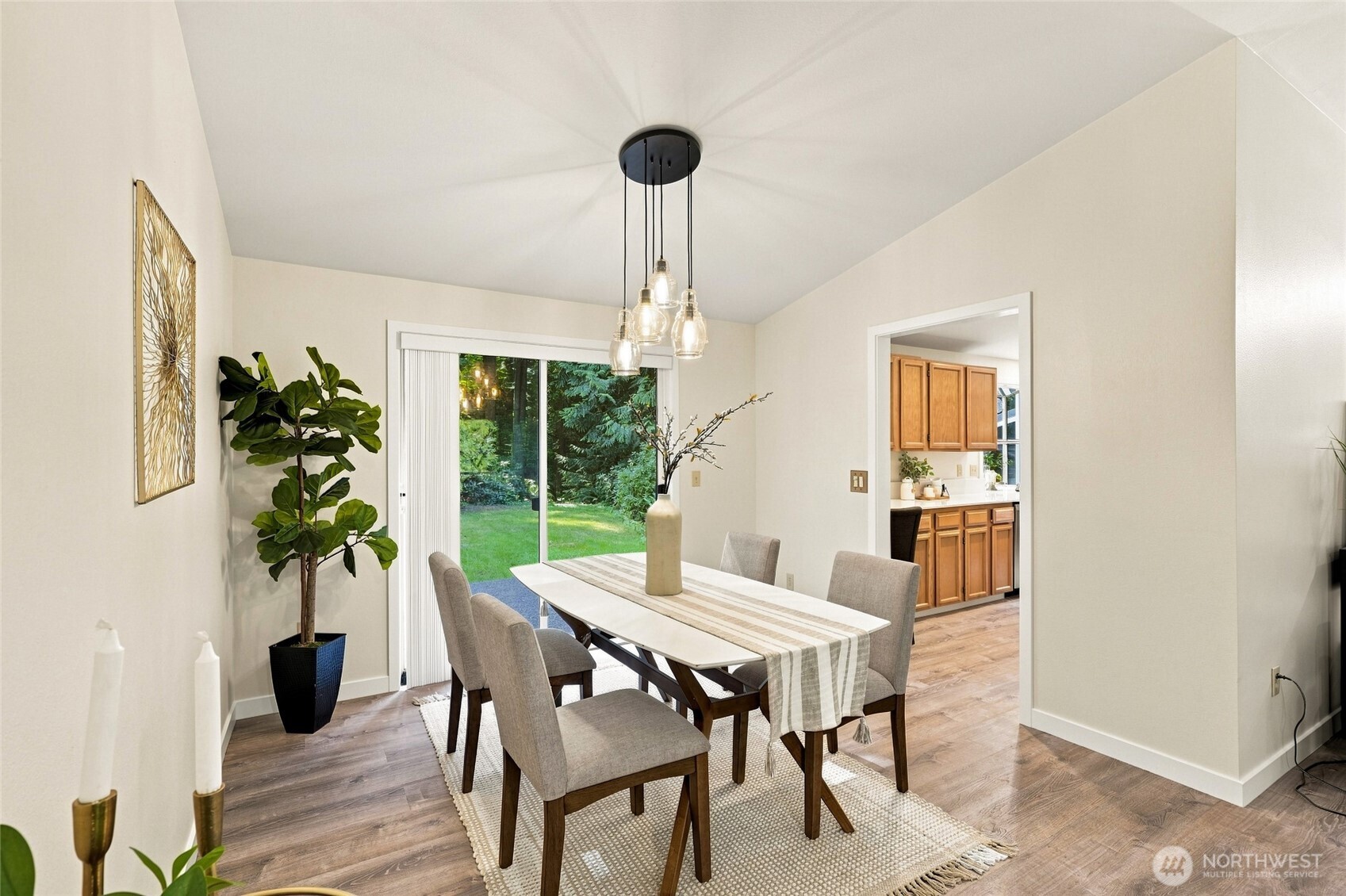 3020 E Ames Lake Drive Property Photo 8
