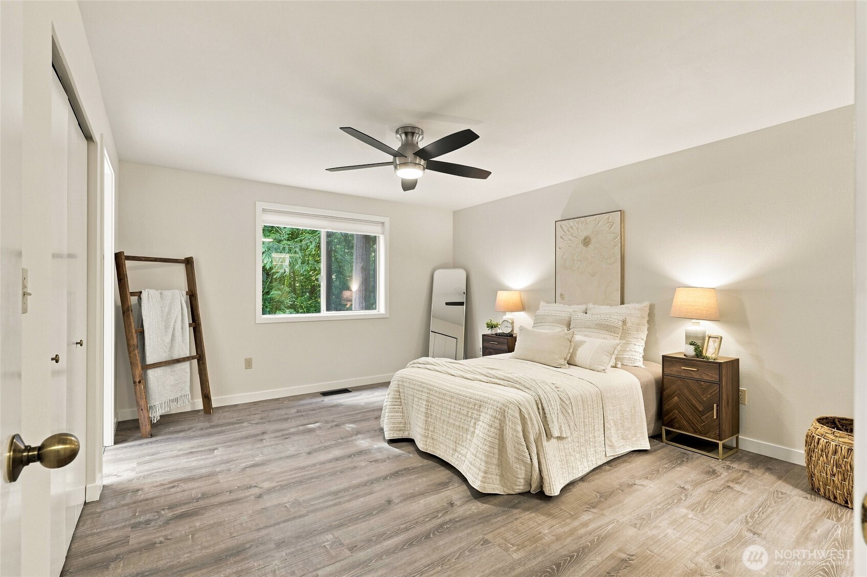 3020 E Ames Lake Drive Property Photo 13
