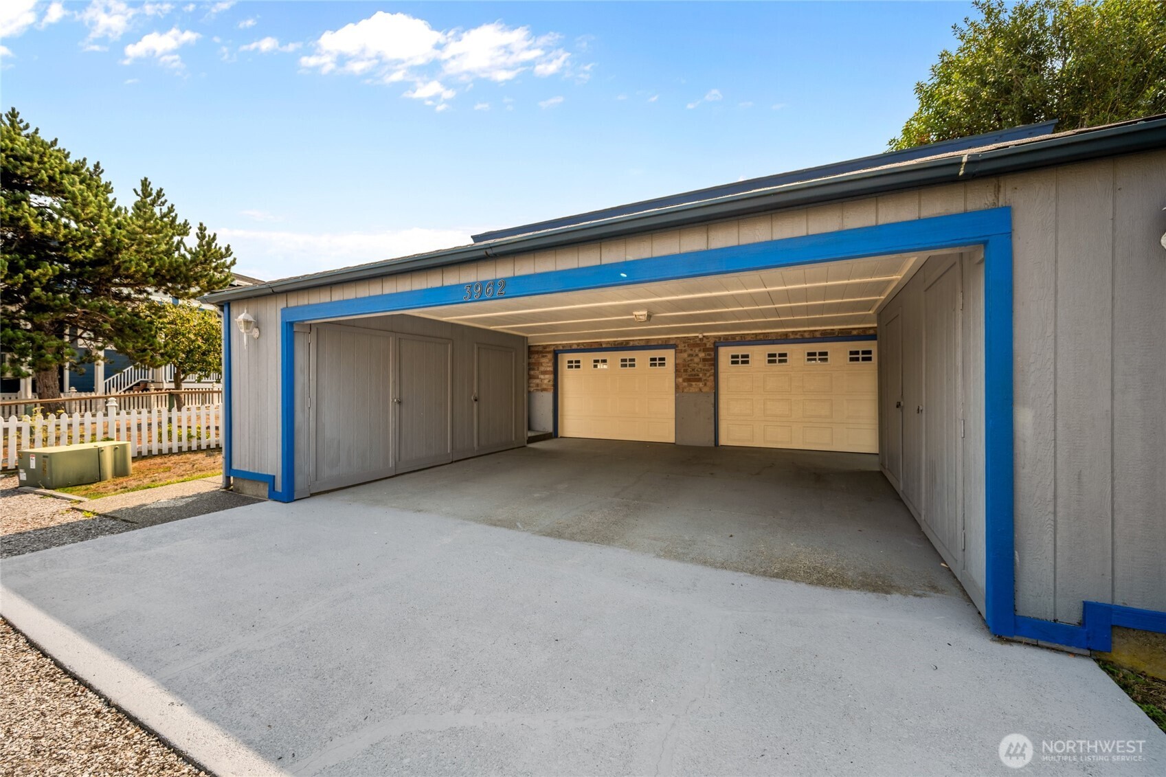 3962 Saltspring Drive Property Photo 39