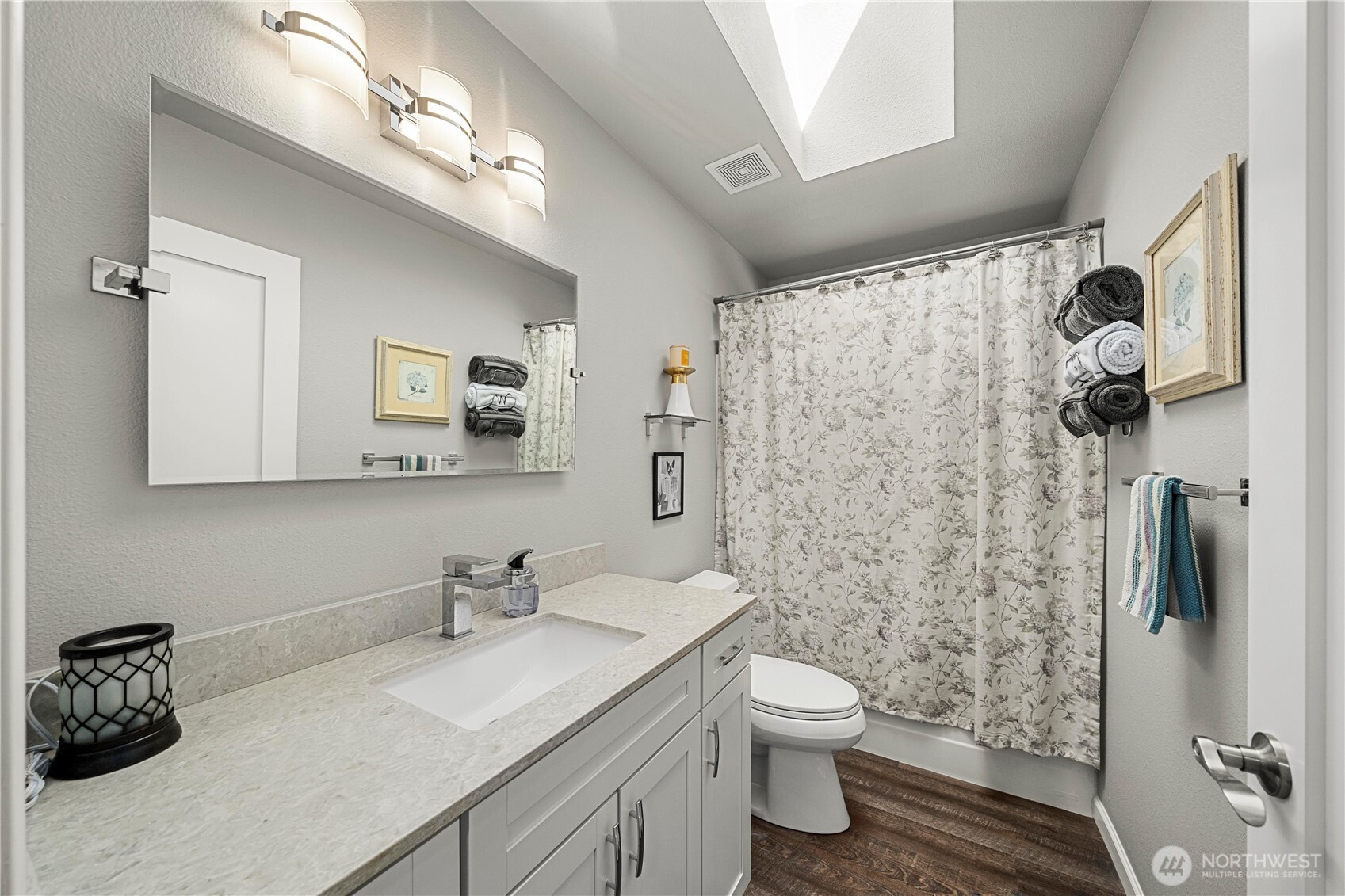 2306 Gary Court Property Photo 16