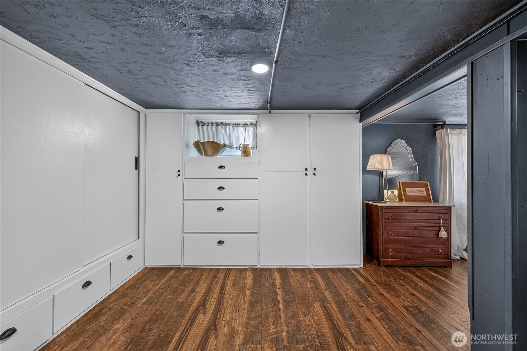 95 Fuller Street Property Photo 18