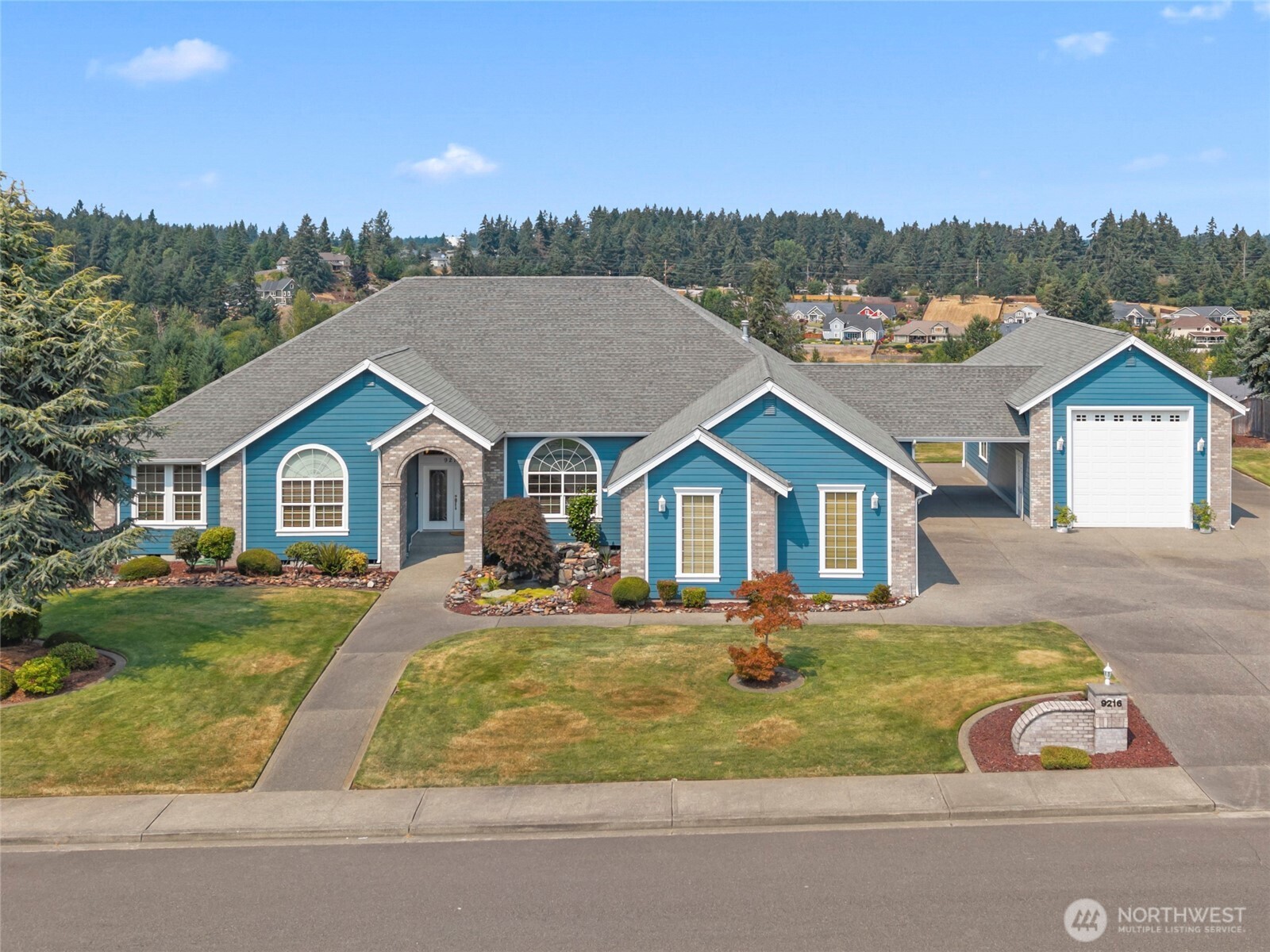 9216 Milburn Loop Property Photo 1