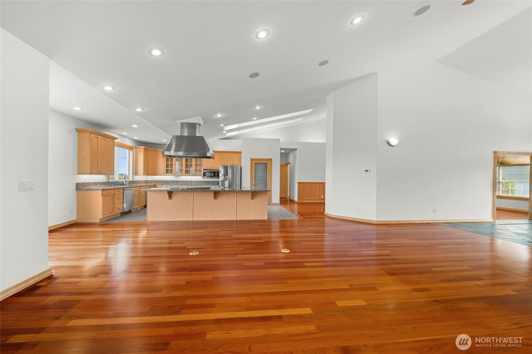 9216 Milburn Loop Property Photo 9
