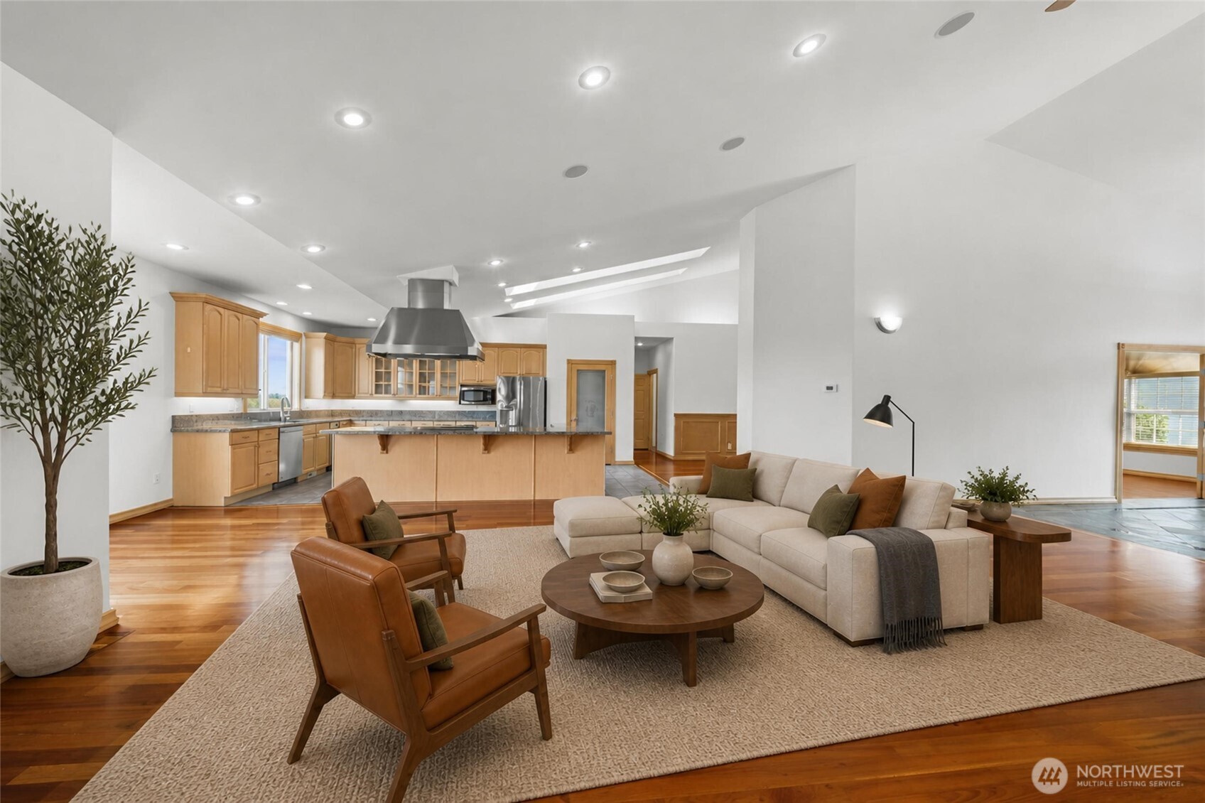 9216 Milburn Loop Property Photo 10