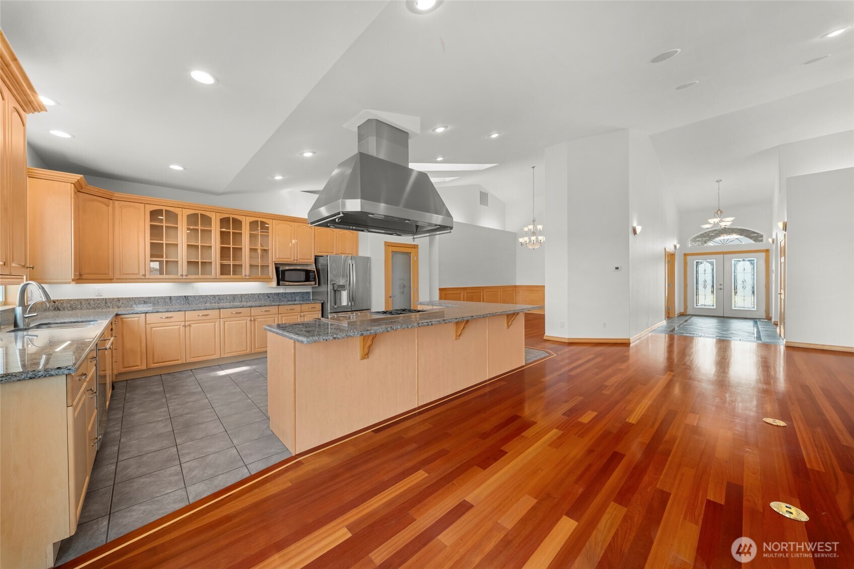 9216 Milburn Loop Property Photo 11