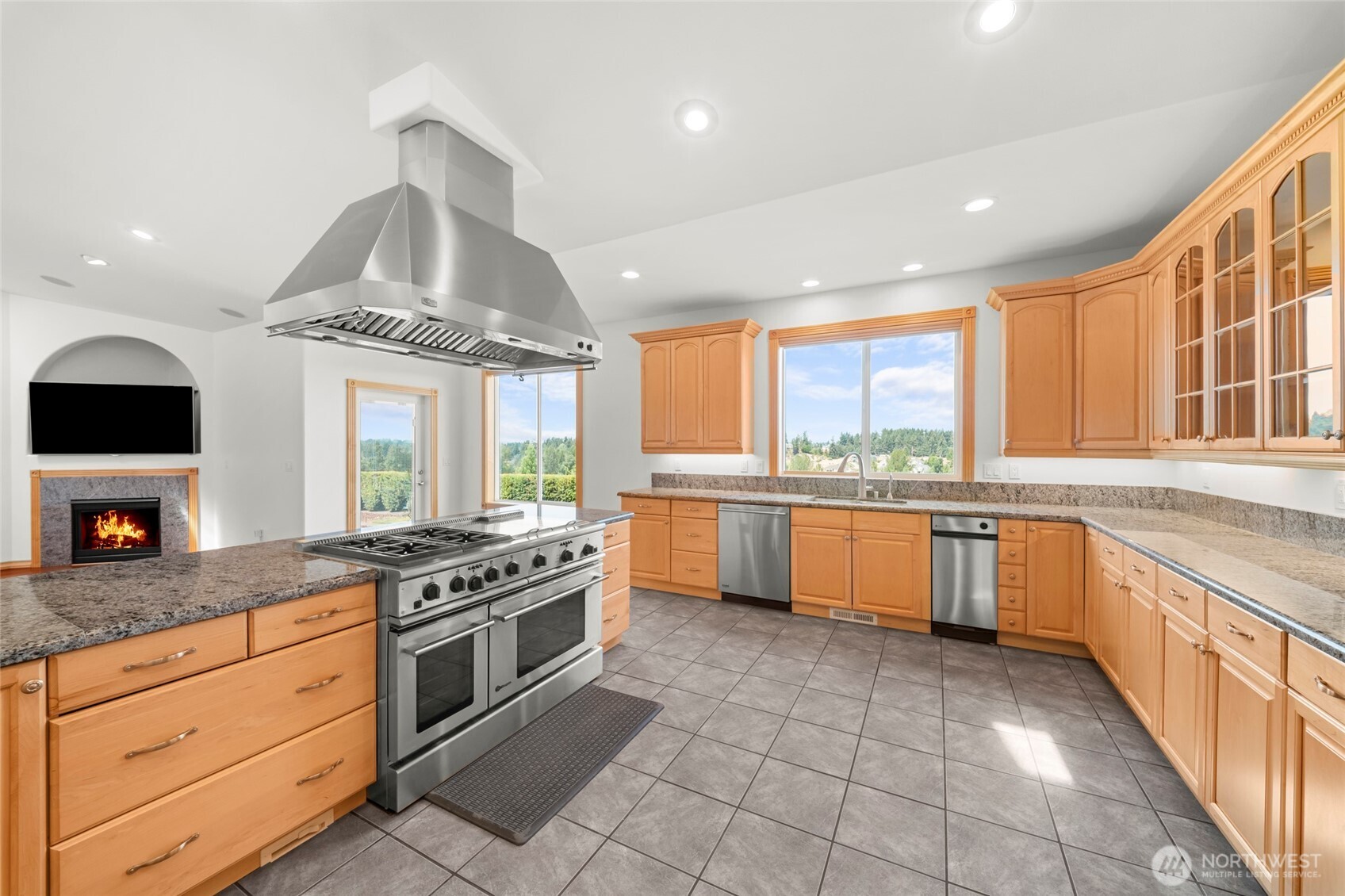 9216 Milburn Loop Property Photo 13