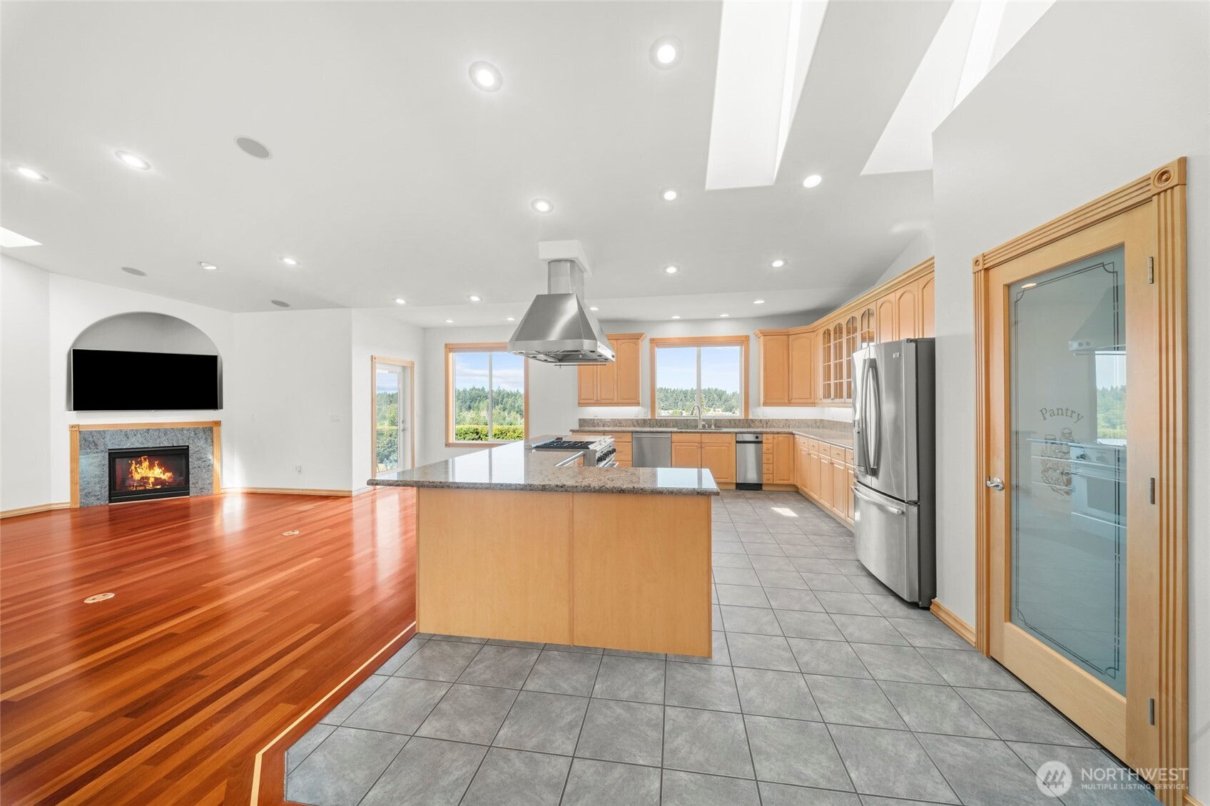 9216 Milburn Loop Property Photo 15