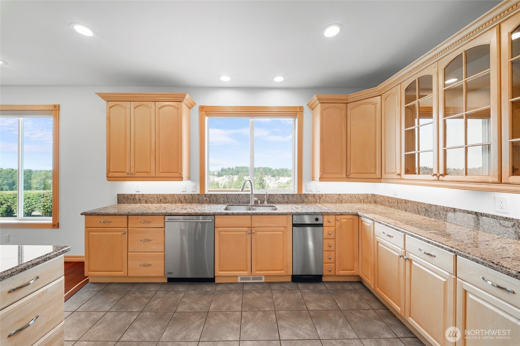 9216 Milburn Loop Property Photo 16