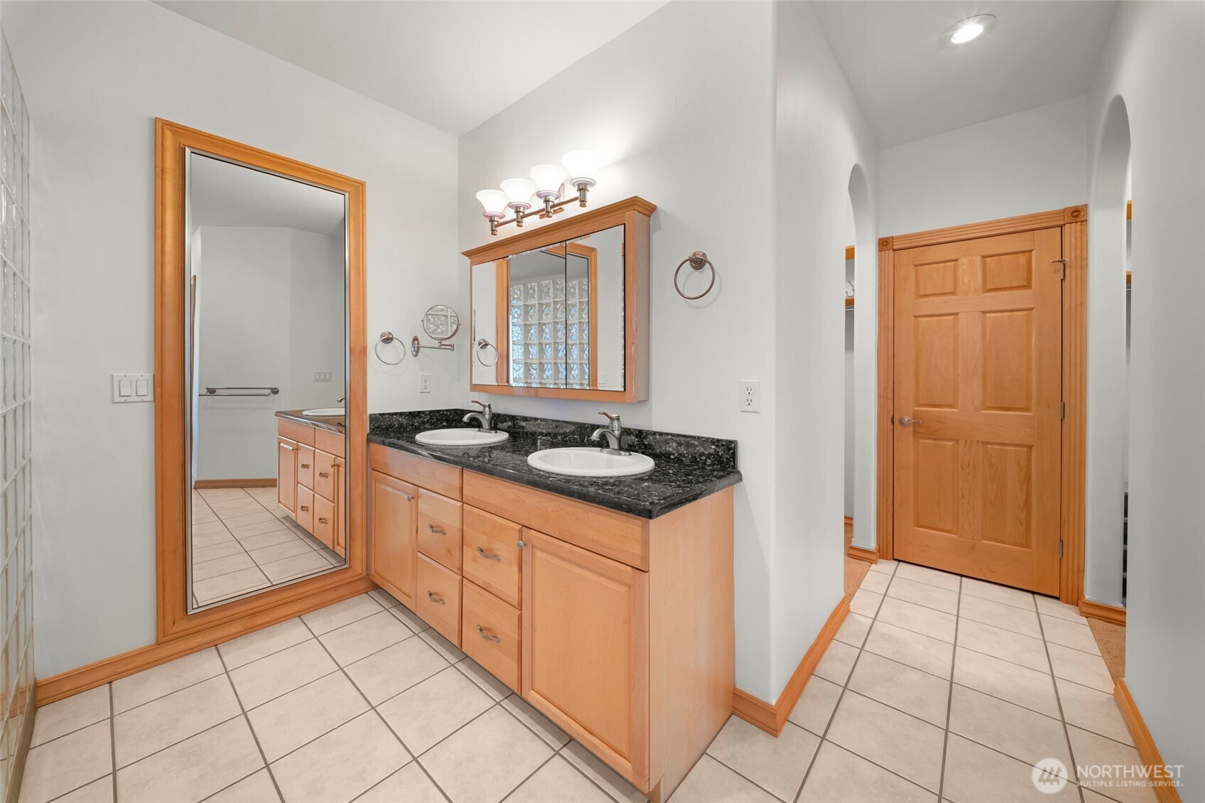 9216 Milburn Loop Property Photo 24