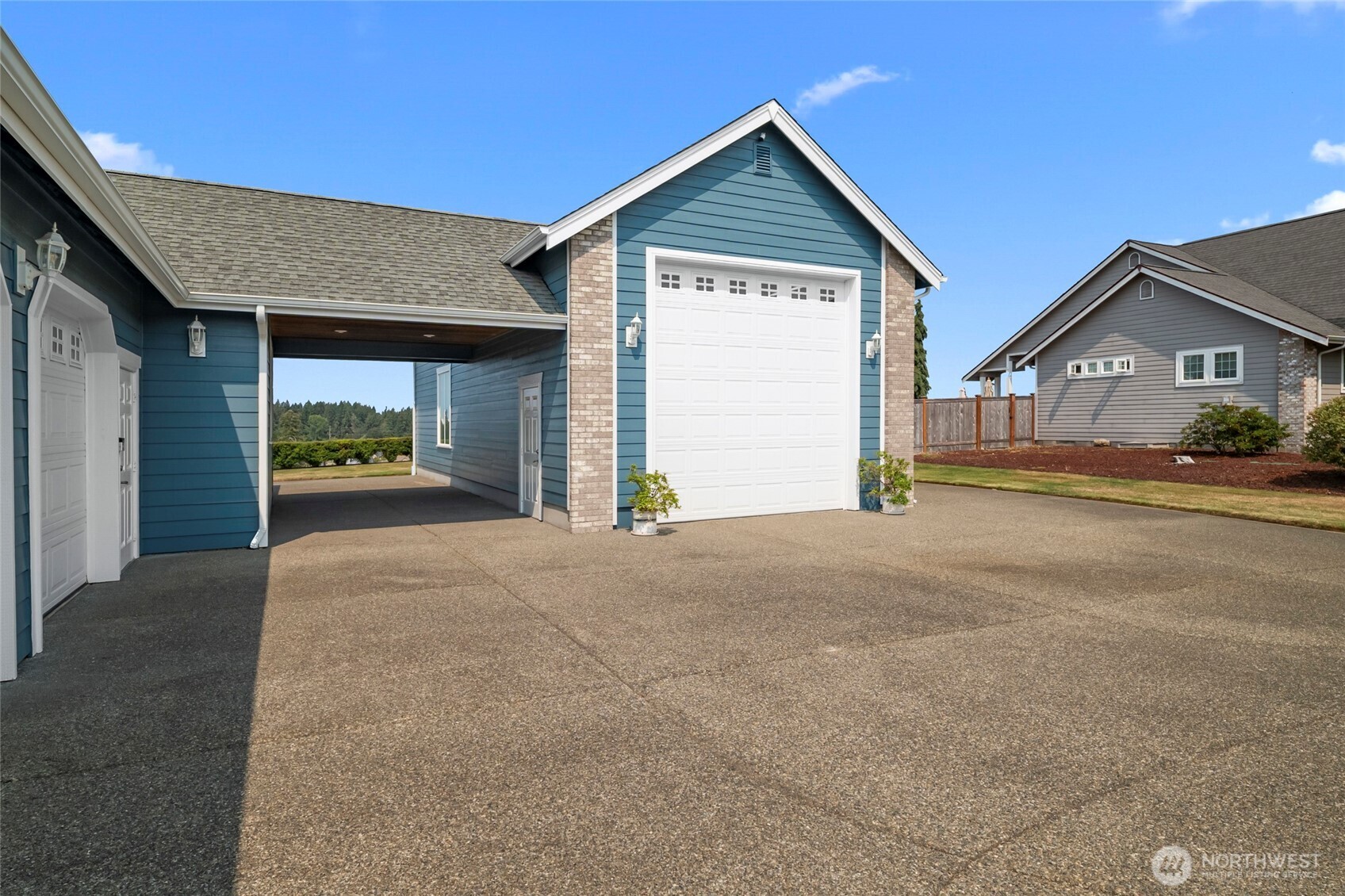 9216 Milburn Loop Property Photo 34