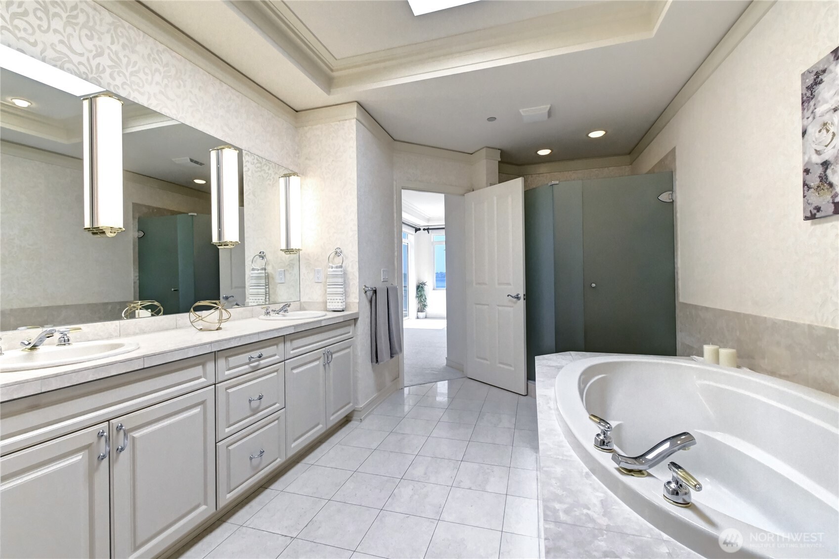 528 Lake Street A201 Property Photo 27