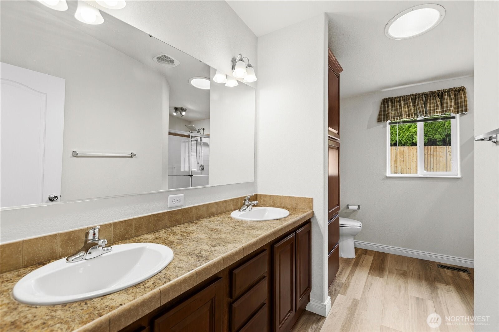 1217 89th Avenue Property Photo 13