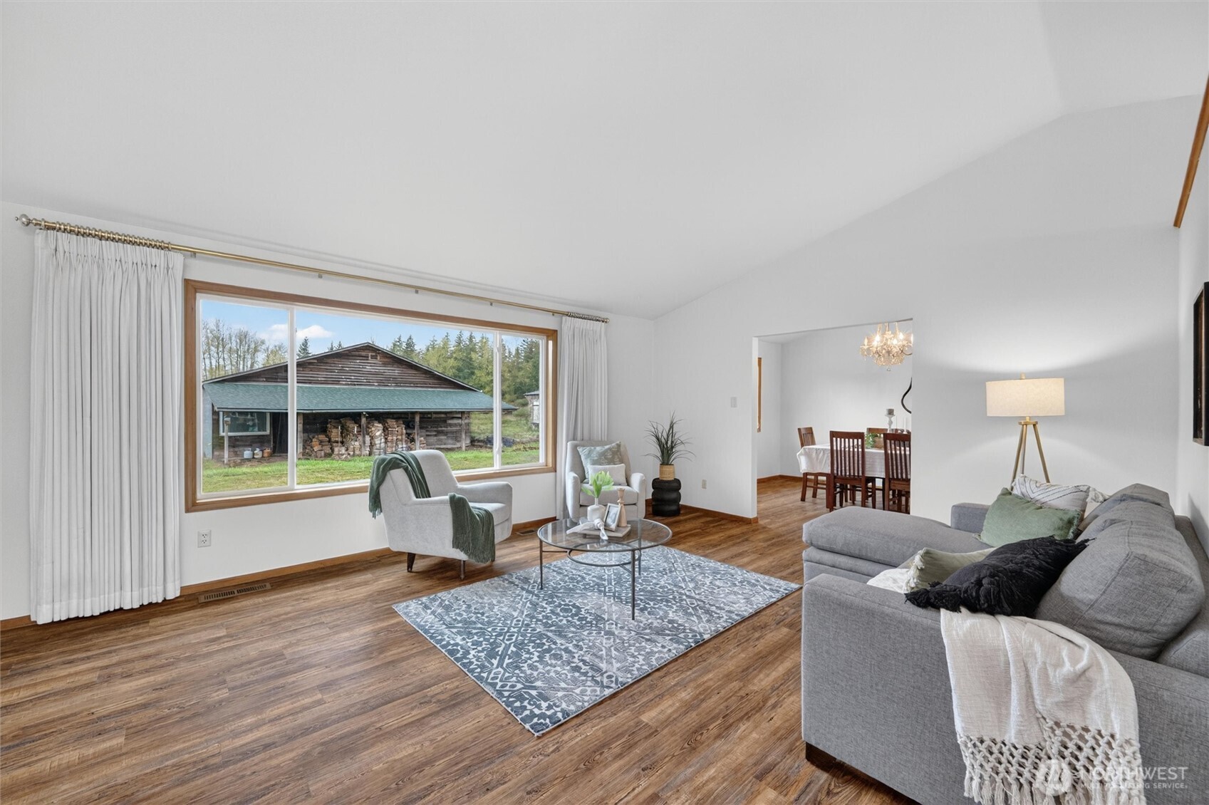 5581 Mission Road Property Photo 4