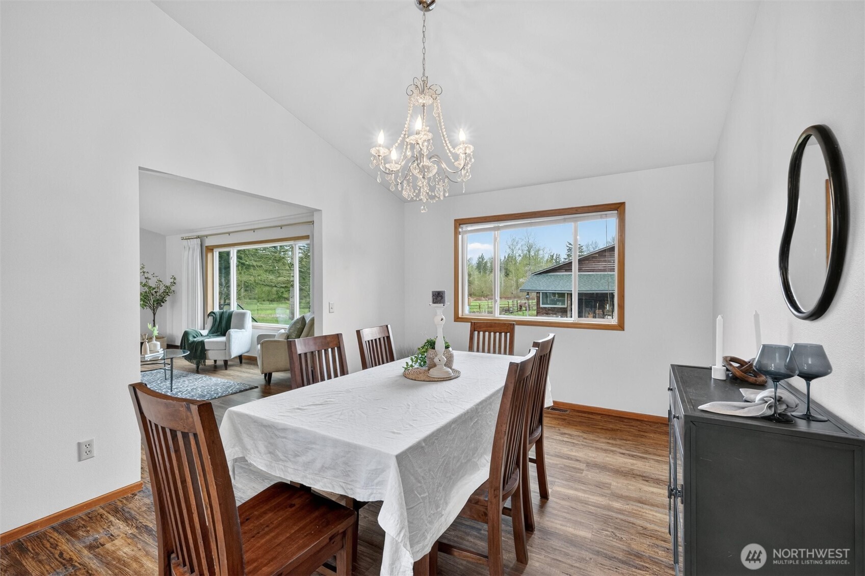 5581 Mission Road Property Photo 5