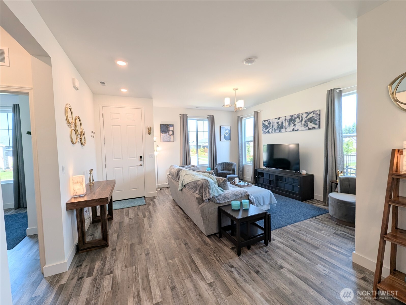 20724 150th Street Property Photo 5