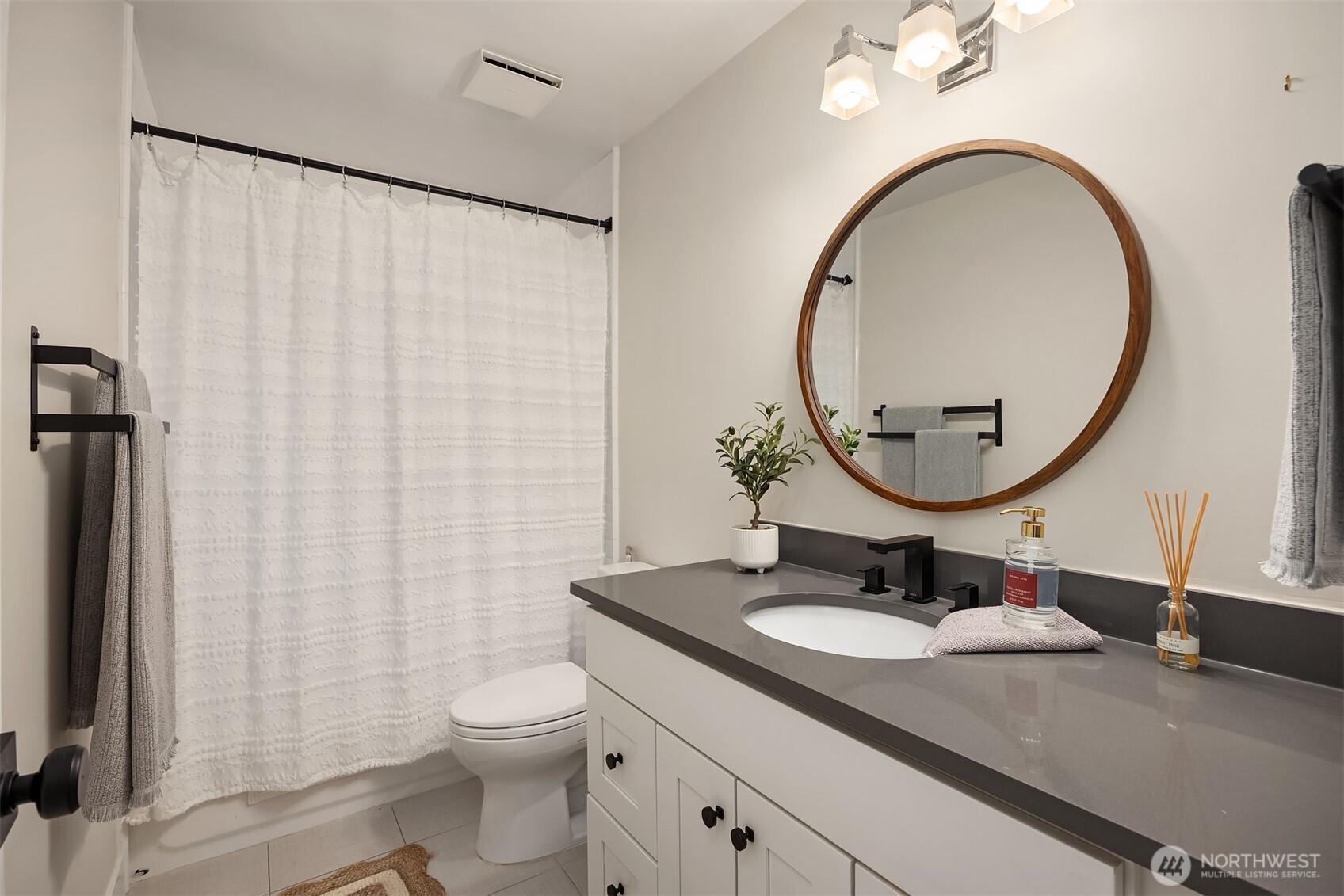 1542 10th Place Property Photo 21