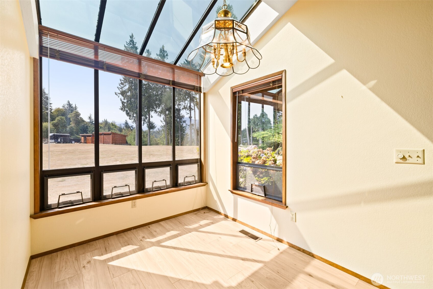 252 View Ridge Drive Property Photo 7