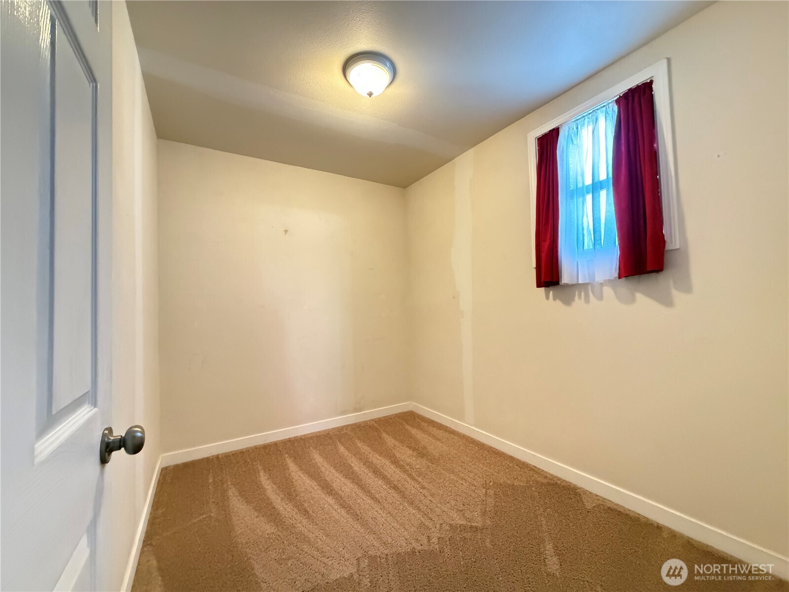 414 S 4th St. Property Photo 8