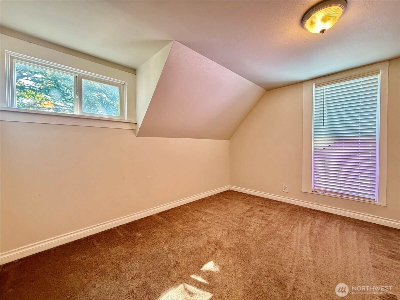 414 S 4th St. Property Photo 13
