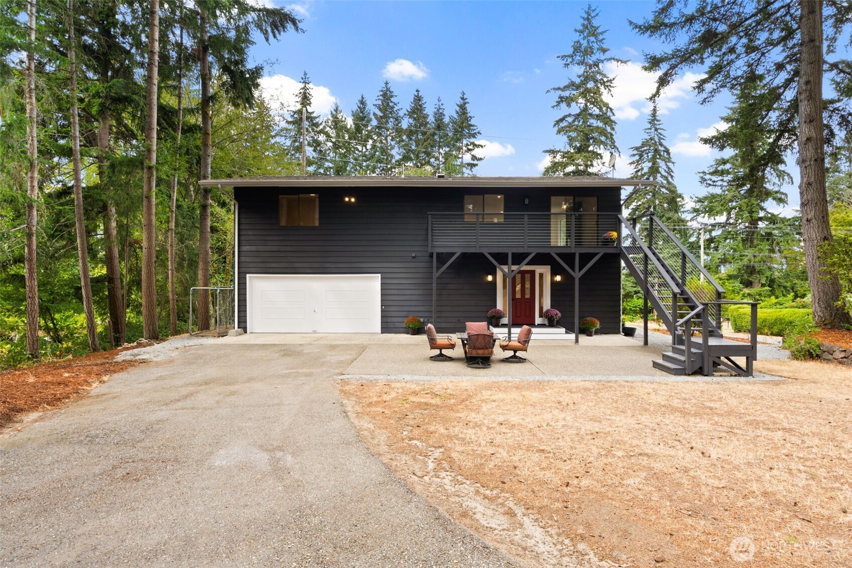 4808 E La Salle Street Property Photo 3