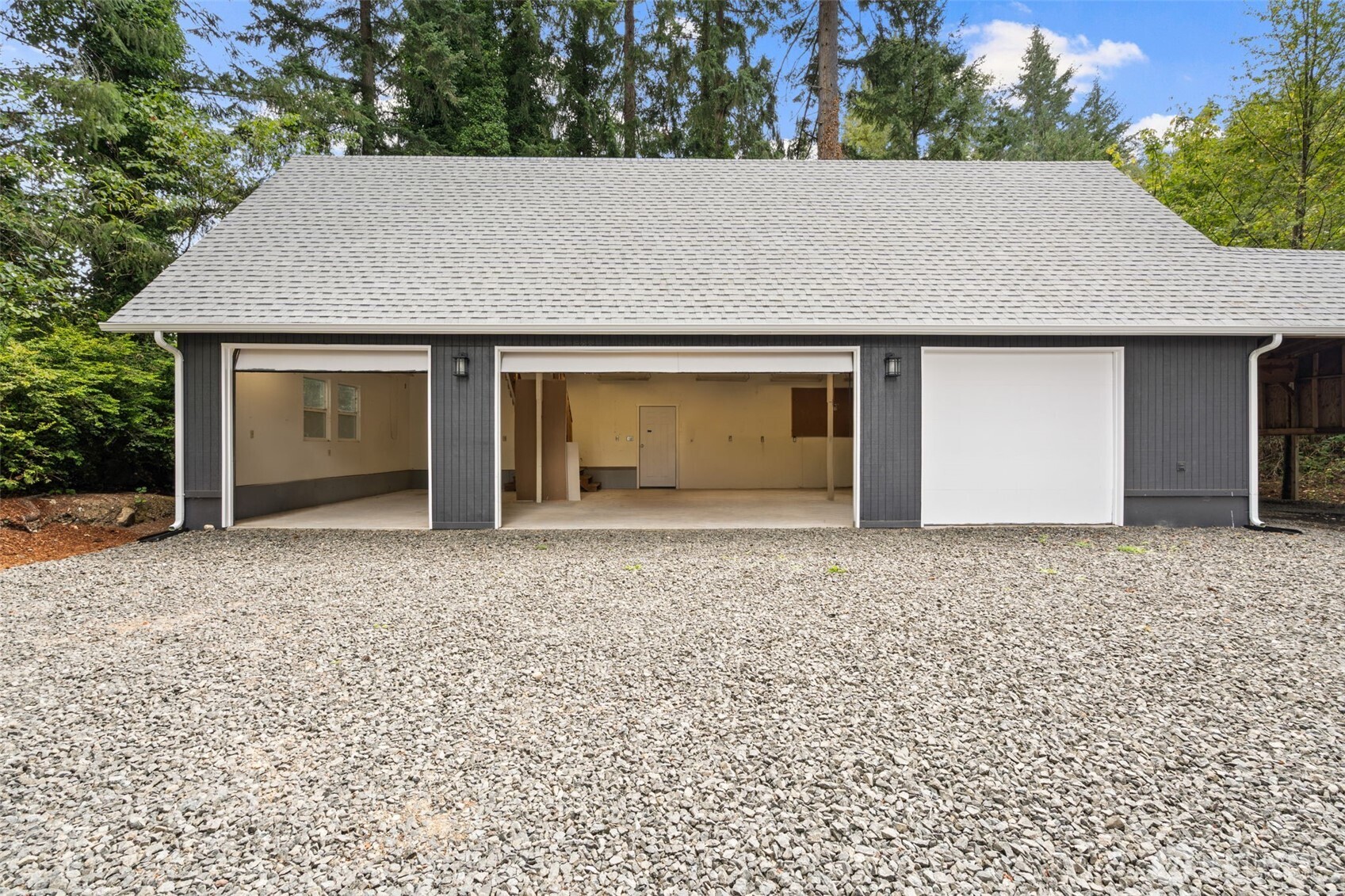 4808 E La Salle Street Property Photo 4