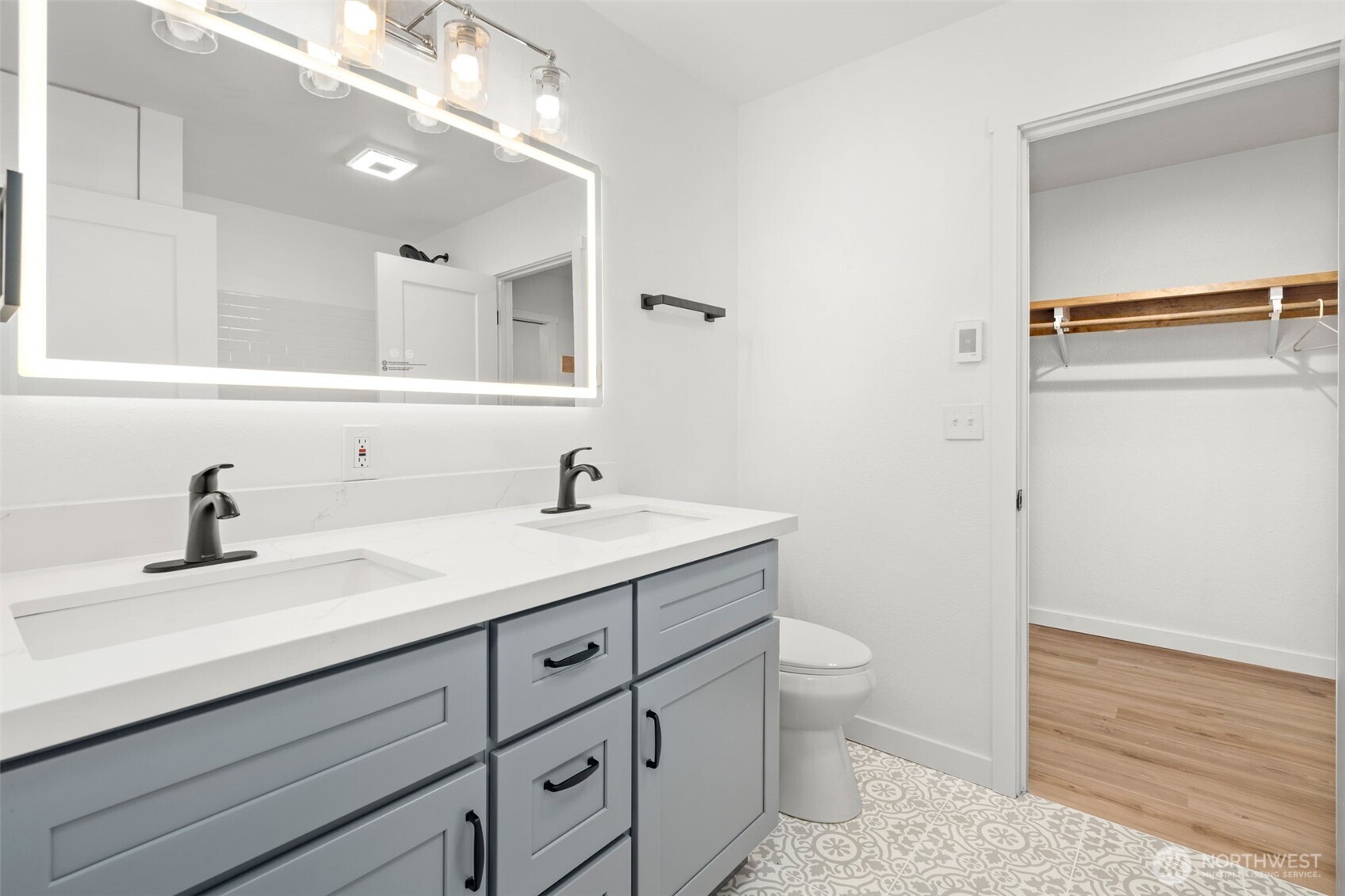 4808 E La Salle Street Property Photo 14
