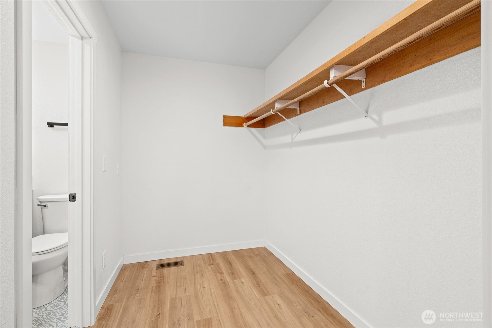 4808 E La Salle Street Property Photo 15