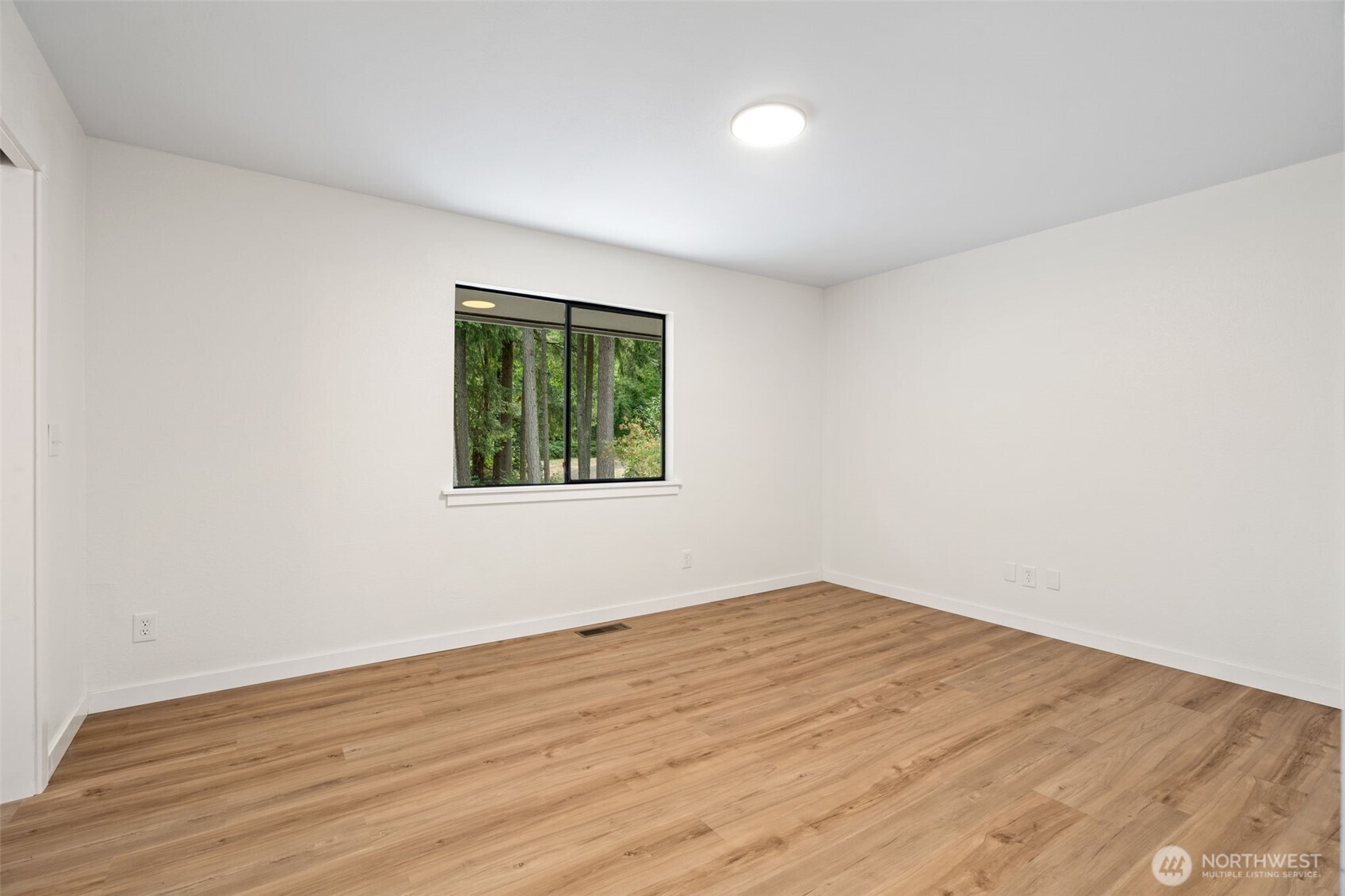 4808 E La Salle Street Property Photo 16