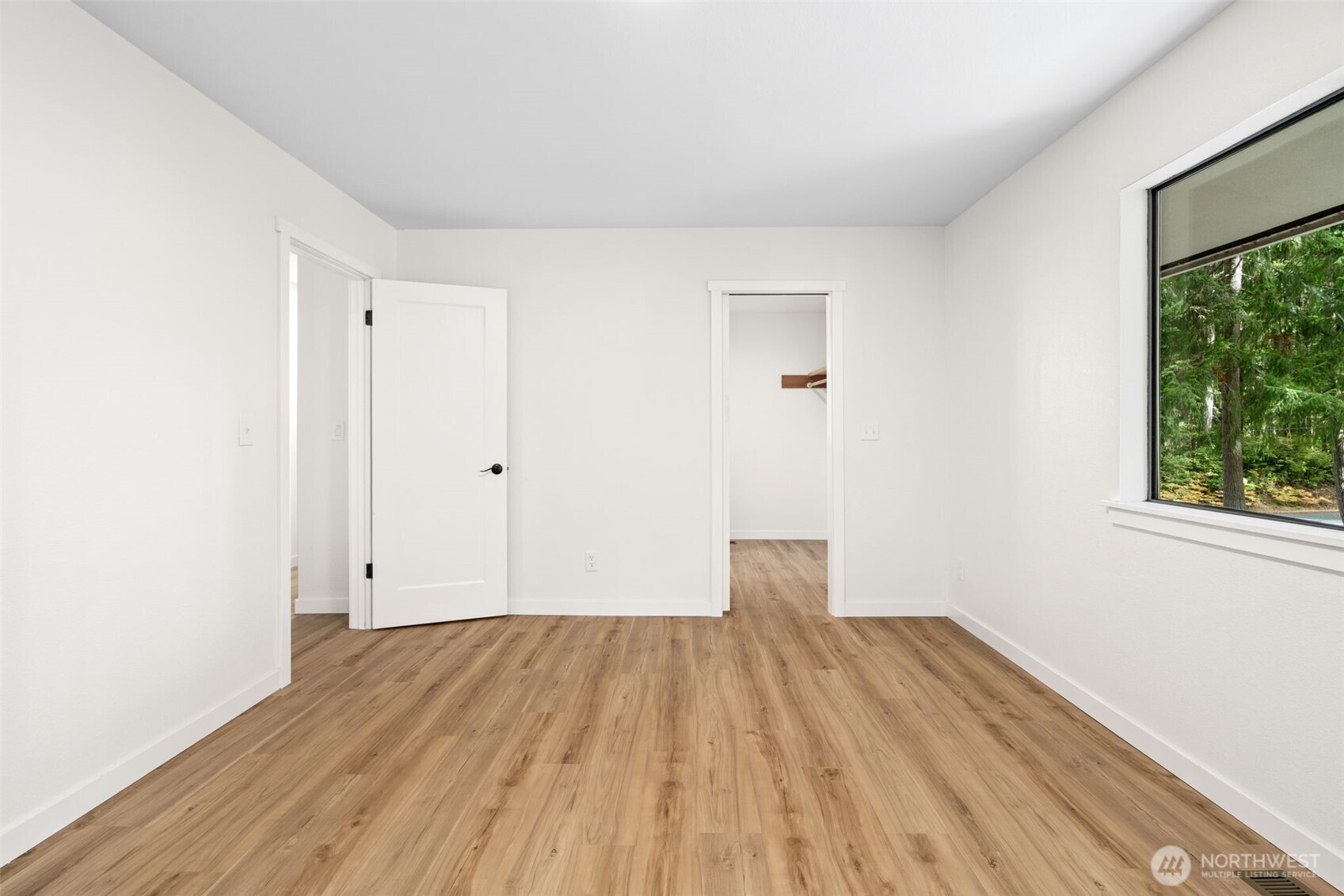 4808 E La Salle Street Property Photo 17