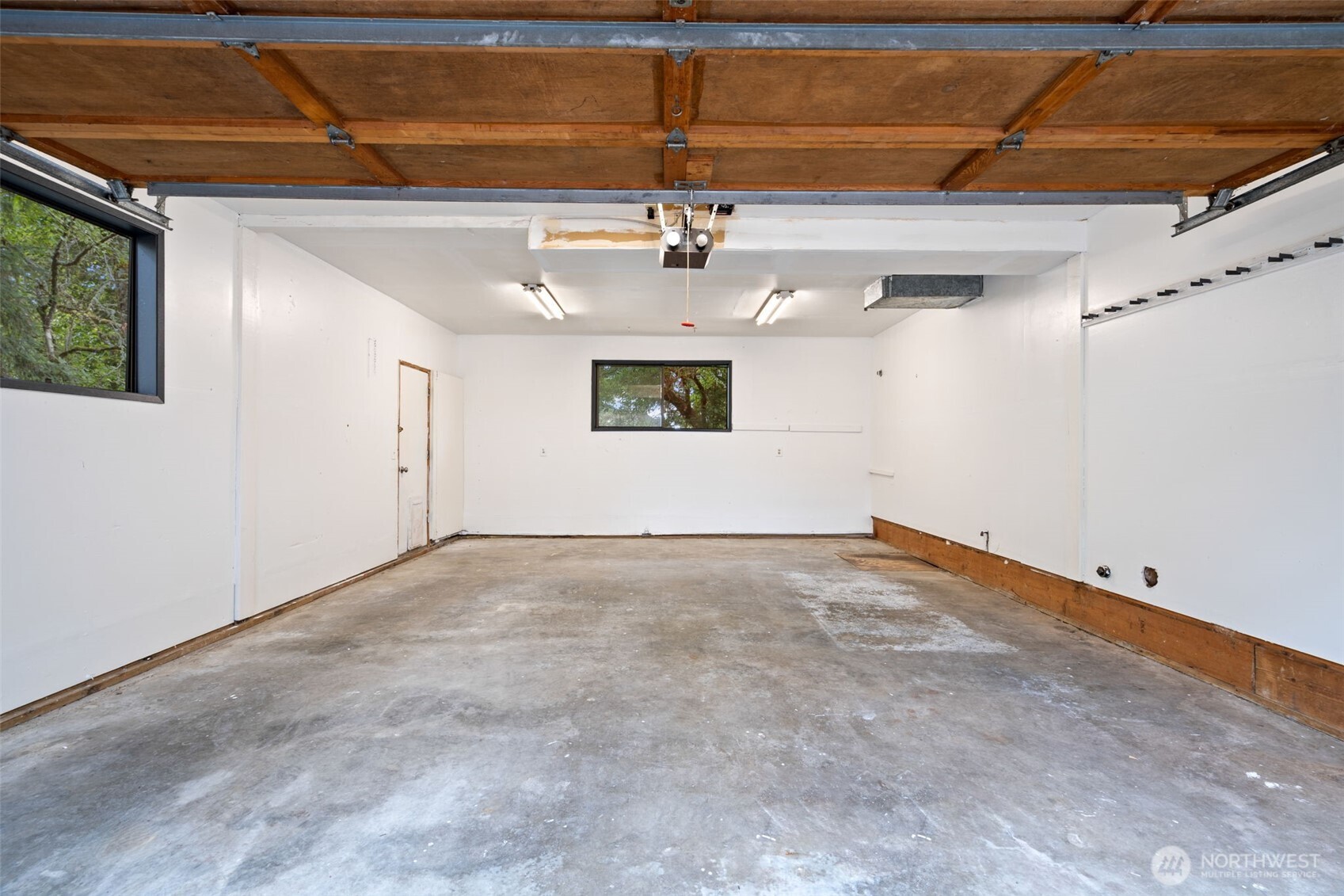 4808 E La Salle Street Property Photo 28