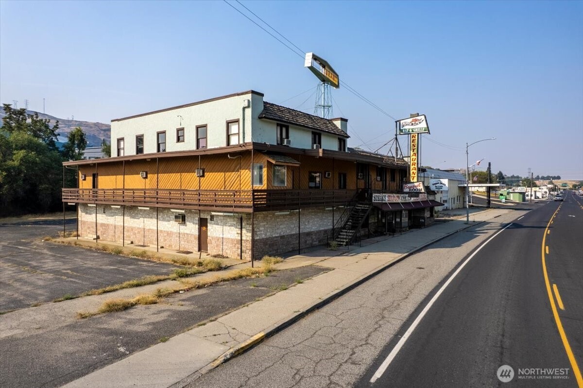 113 Midway Avenue Property Photo 3