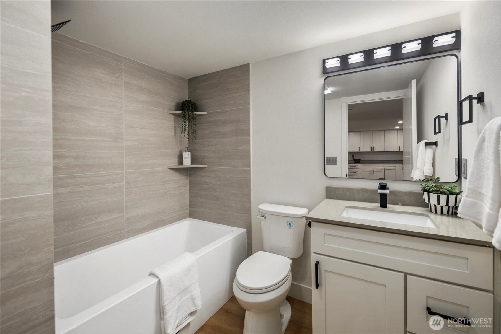 5520 Brooklyn Avenue Property Photo 23