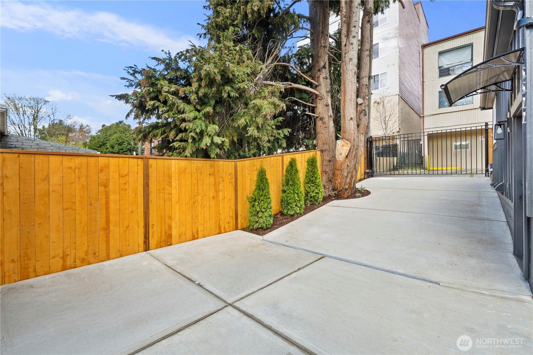 5520 Brooklyn Avenue Property Photo 32