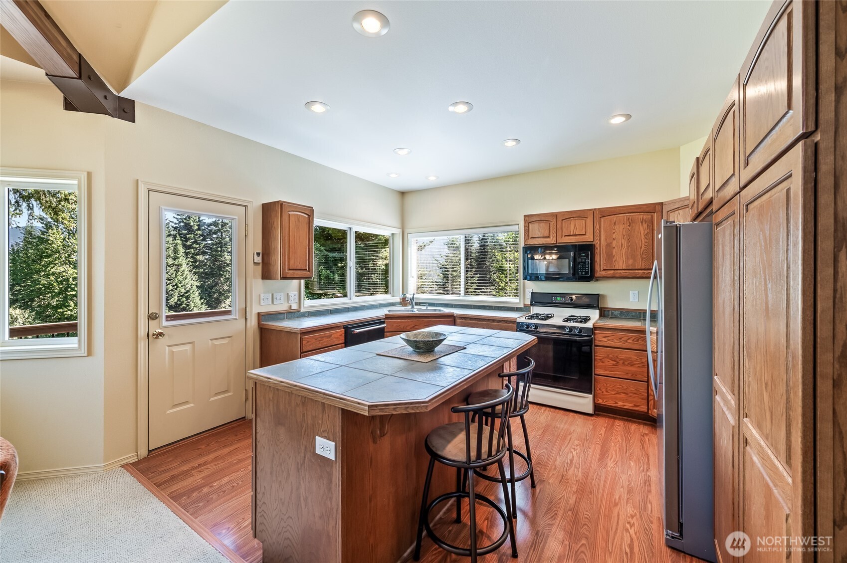 20668 Miracle Mile Property Photo 6
