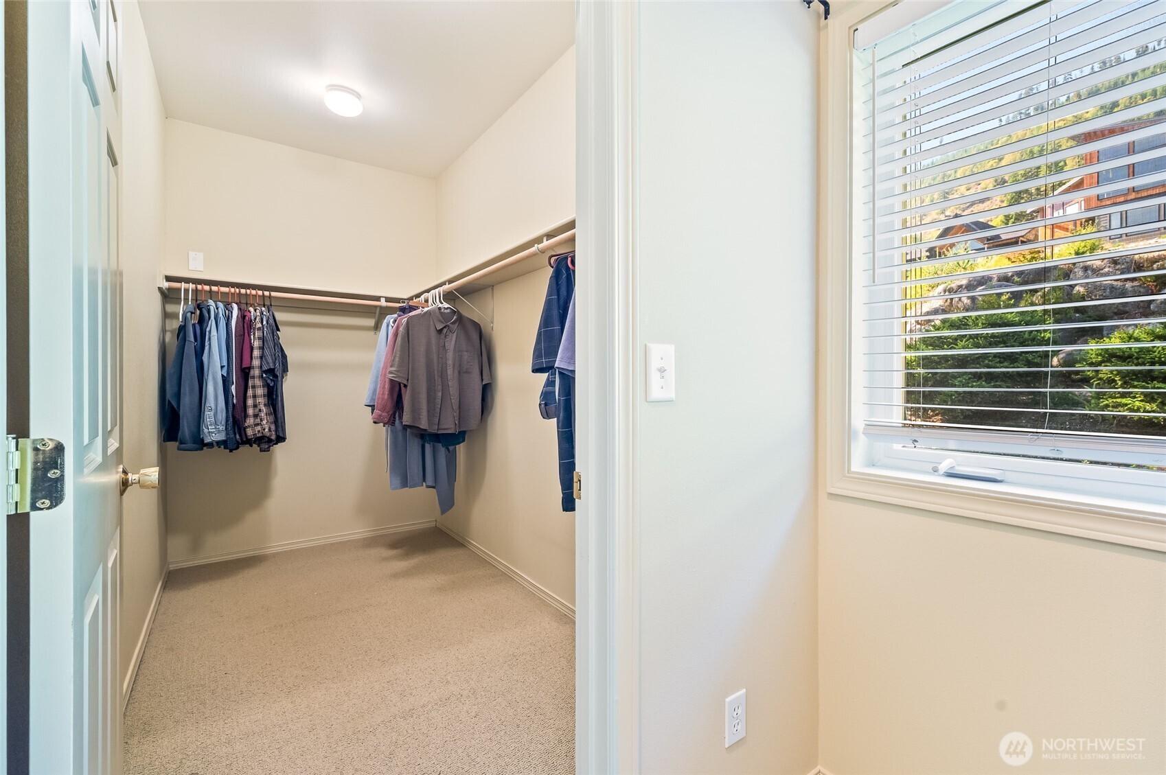 20668 Miracle Mile Property Photo 18