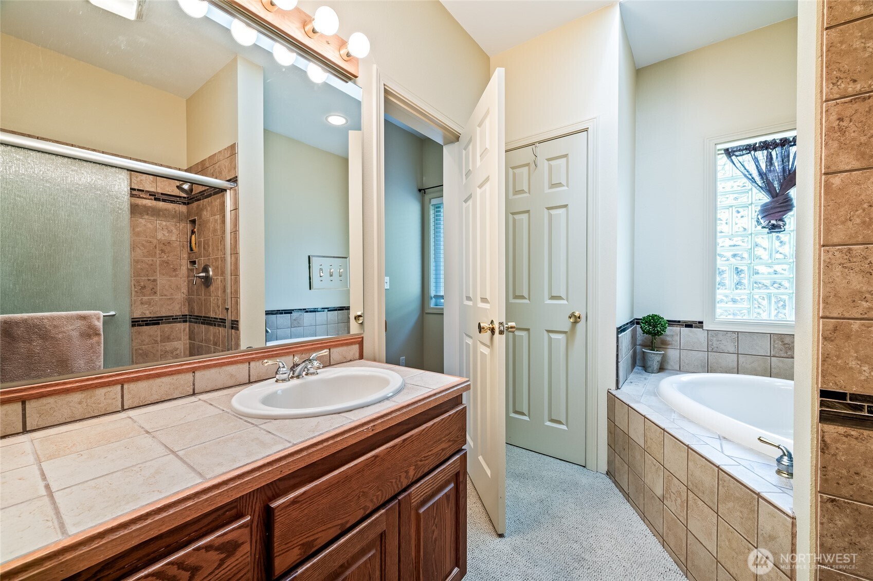20668 Miracle Mile Property Photo 19